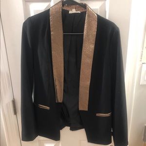 Small women’s jacket/blazer